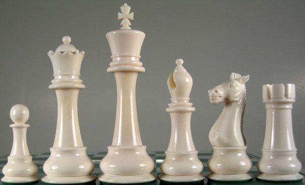 chess_set_nouvelleW600